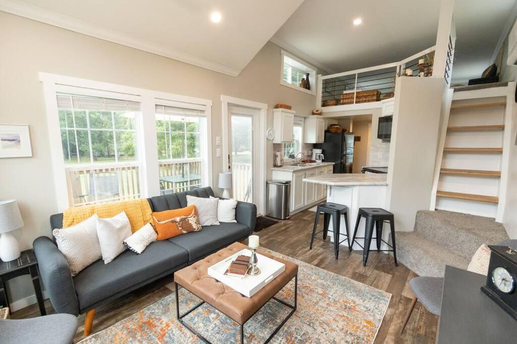 Pet Friendly Tiny House Rental With New Access To Guadalupe River Nbtx New Braunfels Buitenkant foto